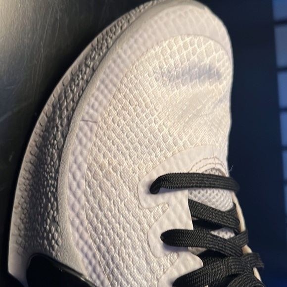 Nike Mamba Focus TB White Wolf Grey Black - Size US 8 - Picture 12 of 13